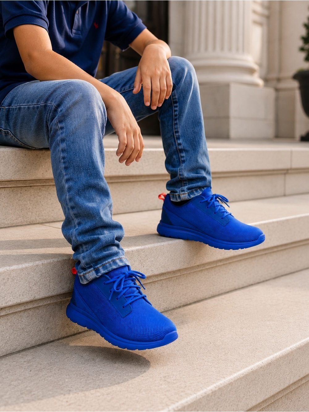 UGG Boys Size 2 Chukka All-Over Blue Mesh Trainer